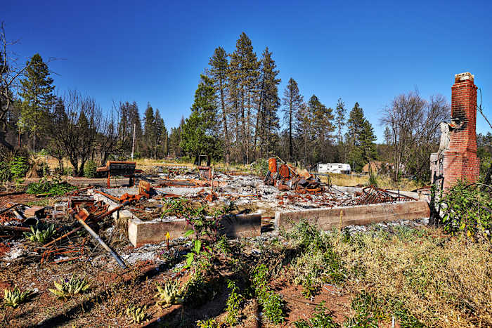 paradise-destruction-buildings